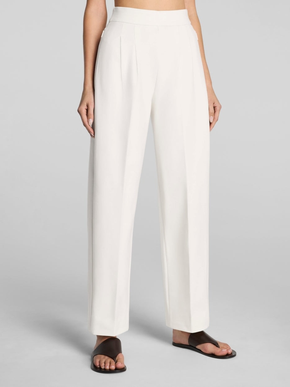 SPANX®
Ponte Pleated Tapered Pant